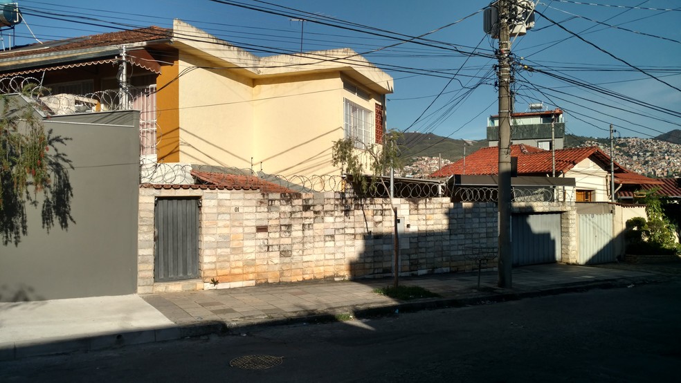 Jeo Rafah Sports, empresa que Carlinhos Sabiá abriu em nome do filho, tem sede registrada na residência da sogra do empresário — Foto: Rodrigo Capelo