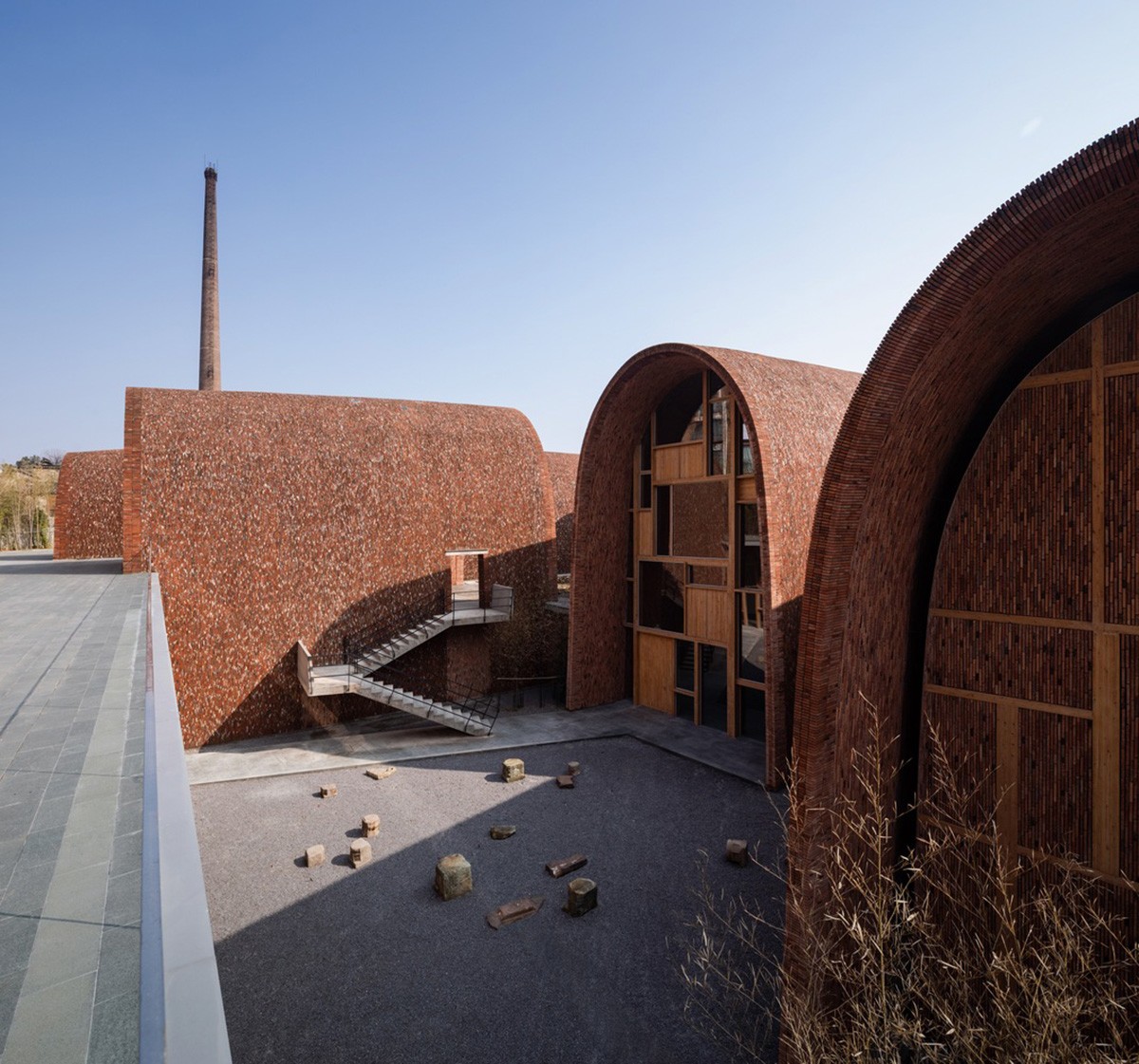 Estúdio projeta museu com estruturas circulares inspiradas em fornos de cerâmica na China (Foto: Schran)
