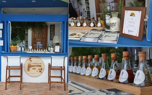 Bar do Amázzoni Gin com drinques disponíveis para os convidados do Sunset