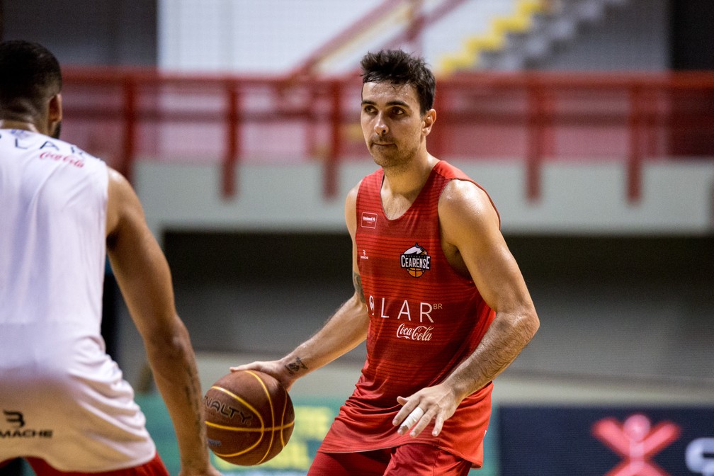 Paulinho Boracini protagonizou lance épico durante a semana (Foto: Stephan Eilert/Basquete Cearense)