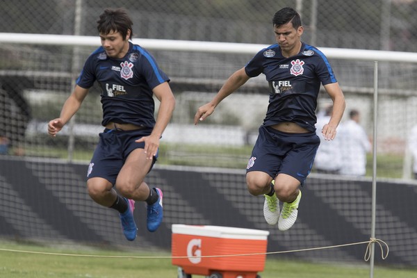 Com Balbuena e Romero no grupo, Paraguai enfrenta Uruguai pelas Eliminatórias da Copa