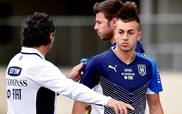 El Shaarawy treino Itália (Foto: AFP)