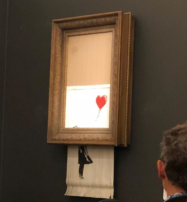 Close na obra depois de passar pelo triturador de papel (Foto: Reprodução / Instagram) Close na obra depois de passar pelo triturador de papel (Foto: Reprodução / Instagram)