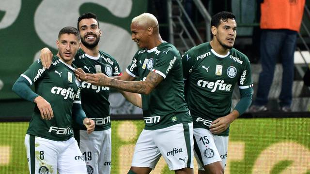 Zé Rafael comemora o gol do Palmeiras