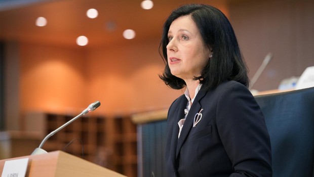 Věra Jourová, VP de Valores e Transparência na Comissão Europeia UE (Foto: Divulgação / Parlamento Europeu)