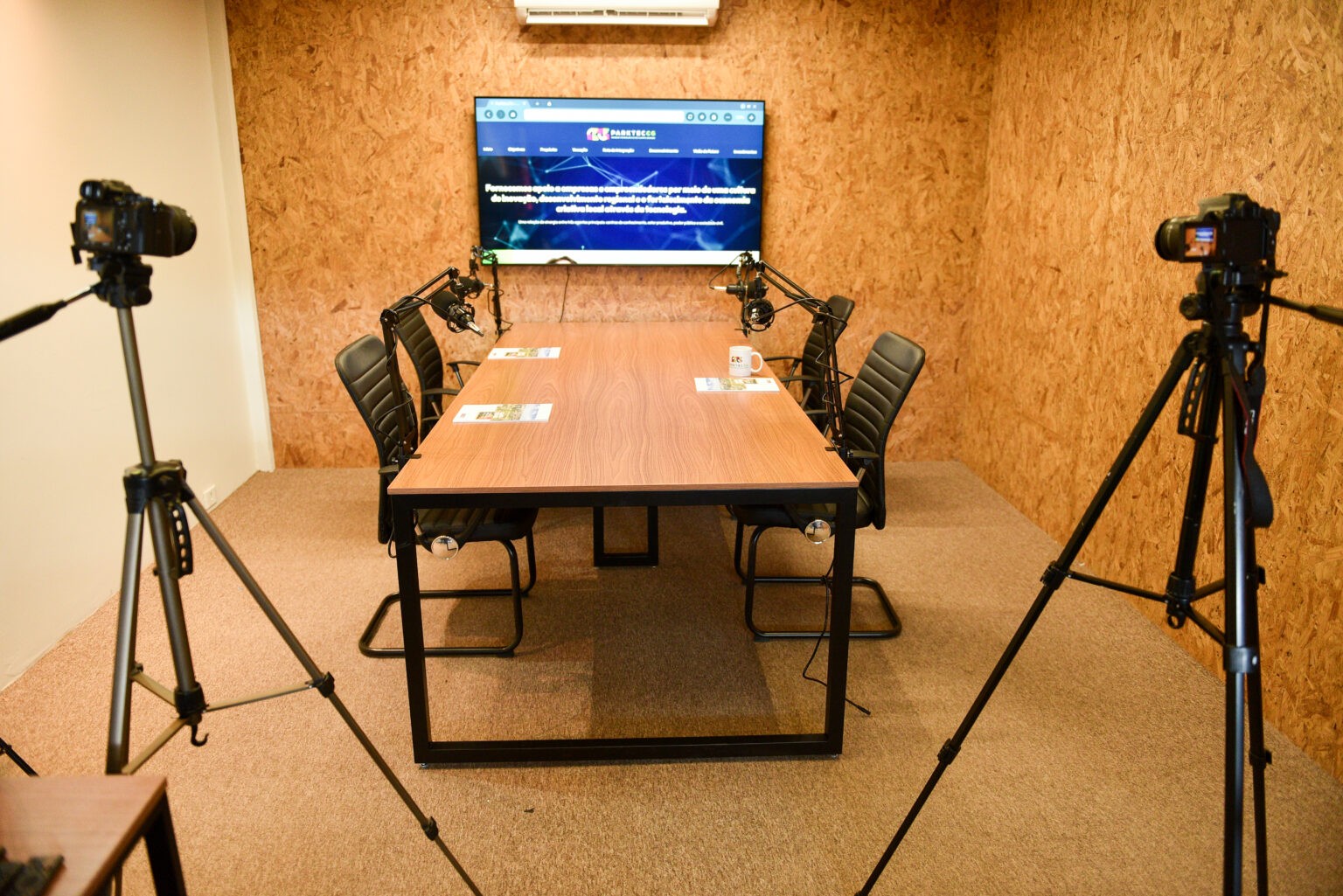 Estúdio de podcast da prefeitura de Campo Grande abre inscrições para uso gratuito 