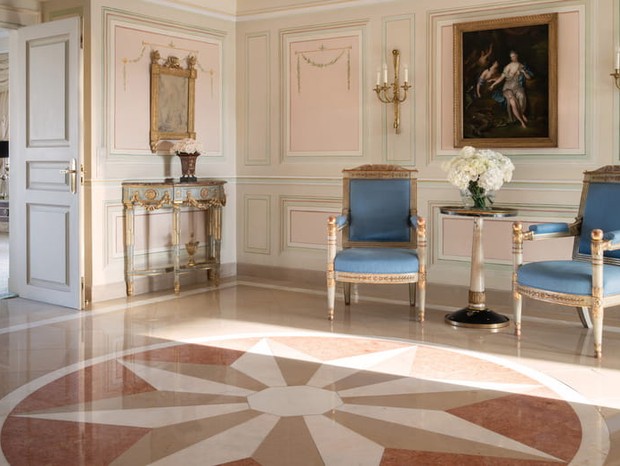 Saguão da suíte presidencial (Foto: Ritz Four Seasons/Divulgação )