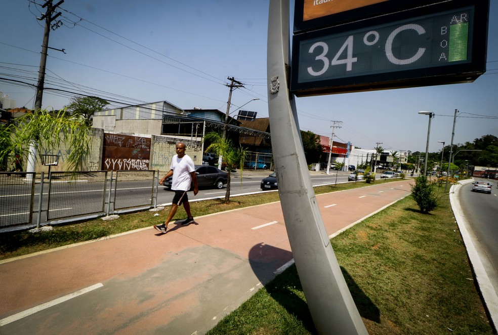 Uma nova onda de calor chega em São Paulo nesta segunda-feira (05), e deve permanecer até a próxima sexta-feira (09). — Foto: Aloisio Mauricio/FotoArena/Estadão Conteúdo