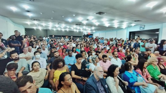 Apresentação de projetos da Secretaria de Economia Solidária acaba em samba