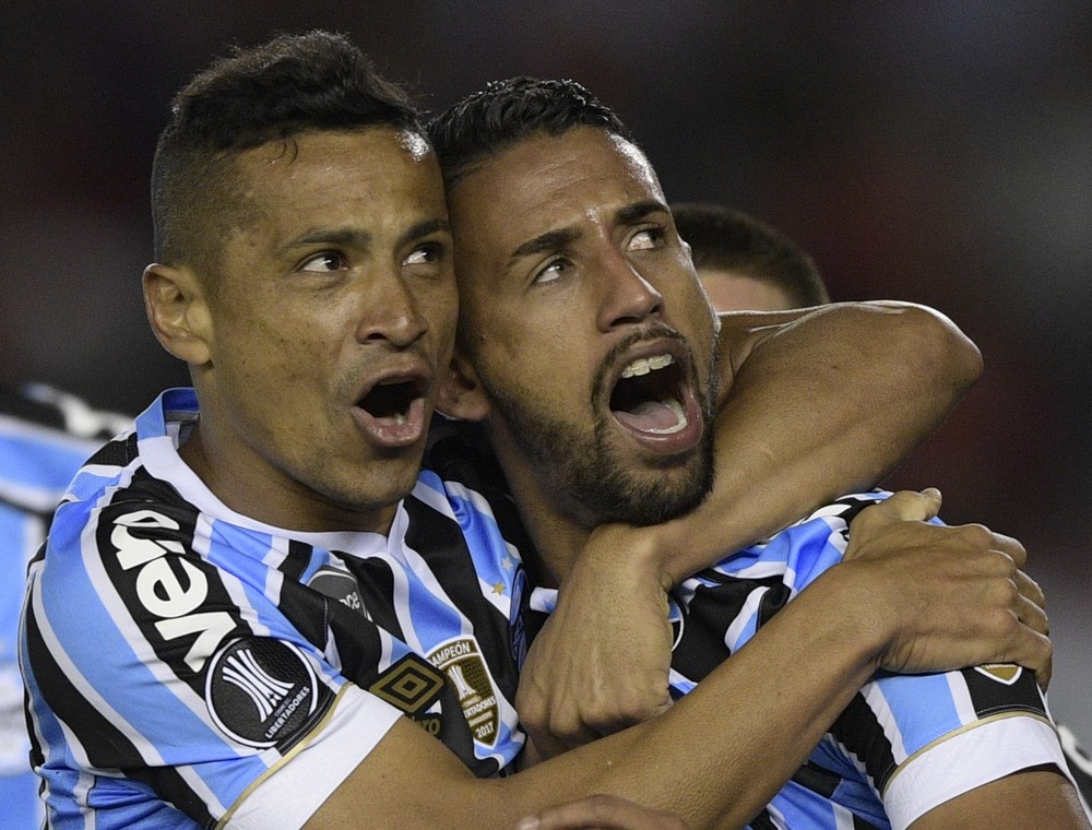Herói do Monumental, Michel dedica gol a filho e avô: Nunca deixei de trabalhar