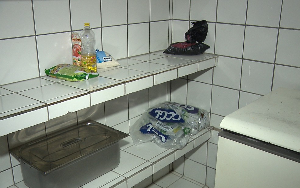 Conzinha de escola em São José da Mata não tem merenda há três meses (Foto: Reprodução/TV Paraíba)