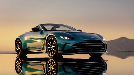 Último Aston Martin com motor V12 é conversível, tem 700 cv e deve custar quase R$ 2 milhões