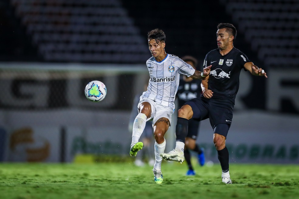 Grêmio termina Brasileirão com menos derrotas, mas em pior posição com Renato