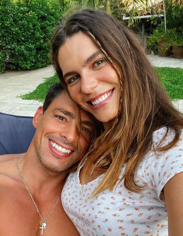 Mariana Goldfarb e Cauã Reymond (Foto: Reprodução/Instagram)
