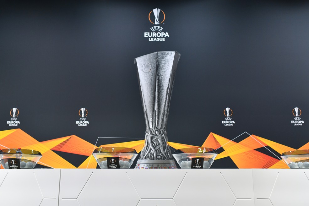 Sorteio Liga Europa — Foto: Getty Images