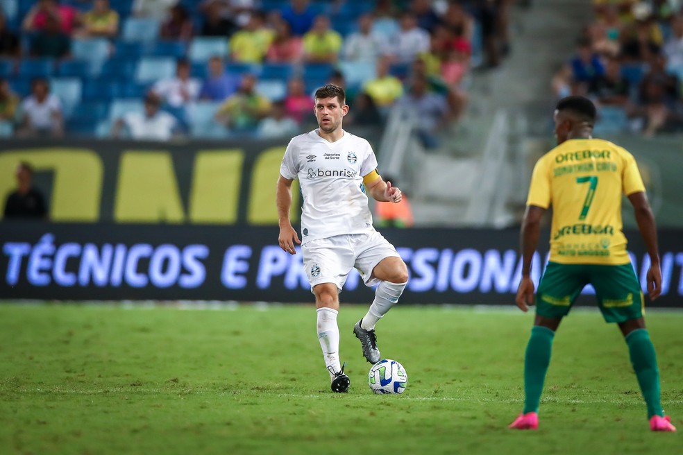 Kannemann em vitória do Grêmio sobre o Cuiabá — Foto: Lucas Uebel/Grêmio