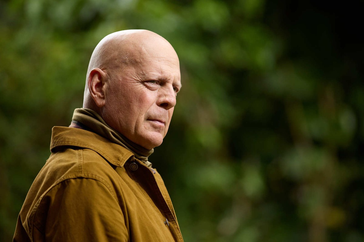 La familia de Bruce Willis se retira de la actuación tras ser diagnosticada con afasia |  cine