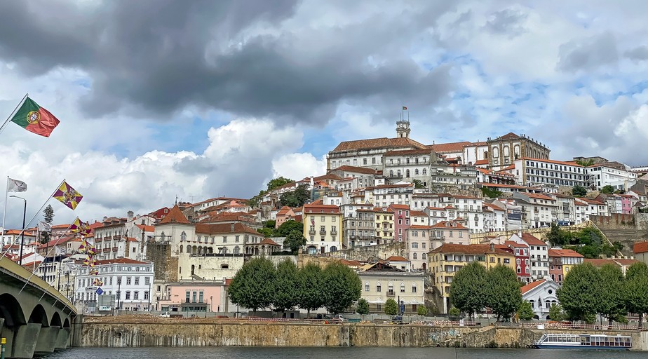Panorama de Coimbra, em Portugal