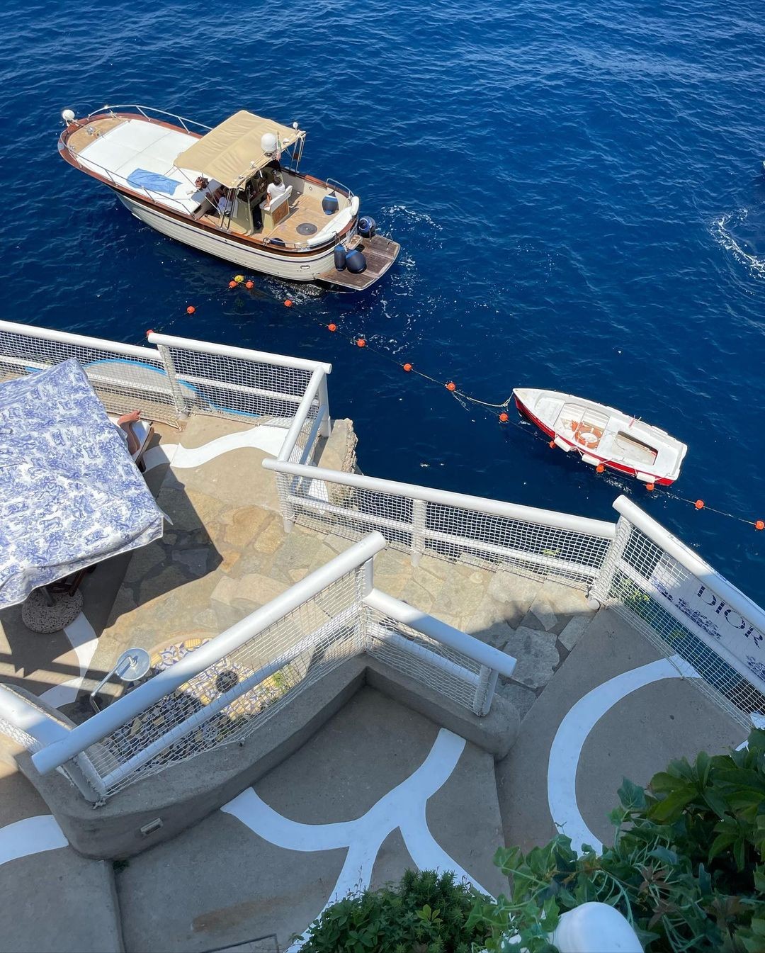 Elisa Zarzur Maluf compartilha registros em Capri (Foto: Reprodução/Instagram)