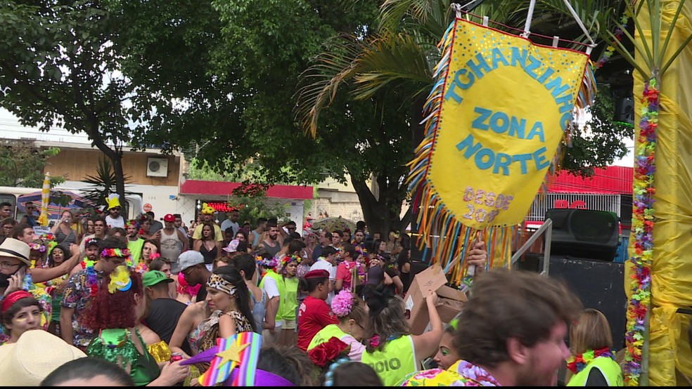 Tchanzinho Zona Norte arrasta multidão nos bairros Dona Clara e Jaraguá — Foto: Reprodução/ TV Globo