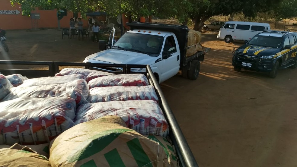 CaminhÃµes com ajuda humanitÃ¡ria saem de Roraima em direÃ§Ã£o a Venezuela â Foto: Laudinei Sampaio/Rede AmazÃ´nica Roraima