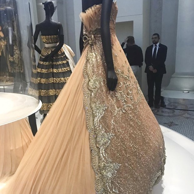 The Dior Ball - the final display of the exhibition at Musee des Arts Decoratifs  (Foto: @suzymenkesvogue)