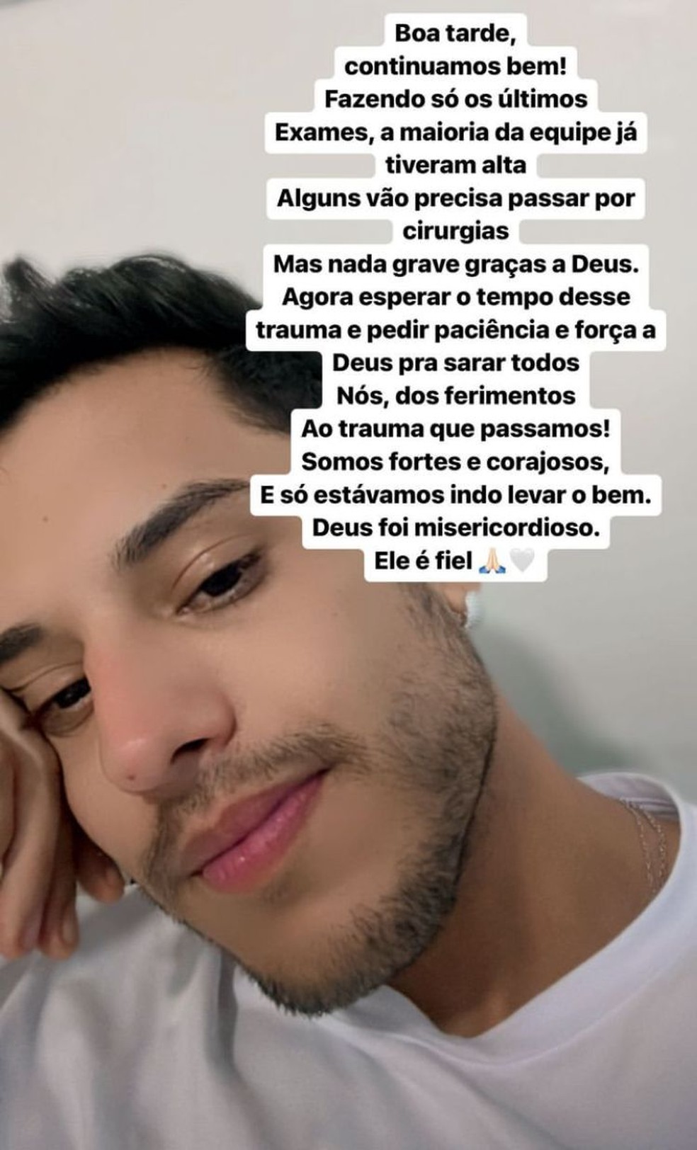 Kevi Jonny fez post sobre o acidente nas redes sociais neste sábado (12) — Foto: Redes sociais 