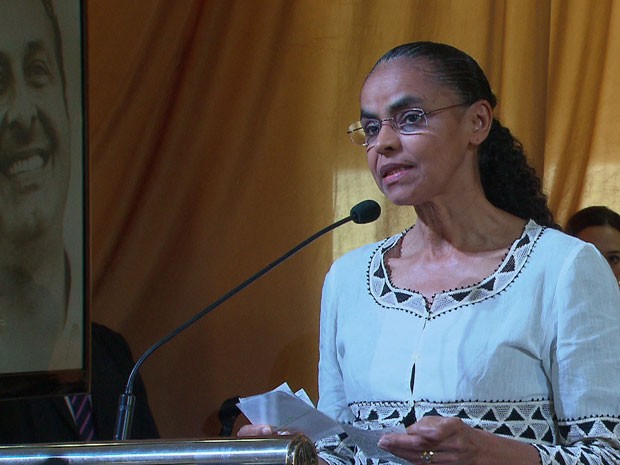 Marina Silva no ato público suprapartidário em homenagem aos 50 anos de nascimento de Eduardo Campos (Foto: Reprodução / TV Globo)