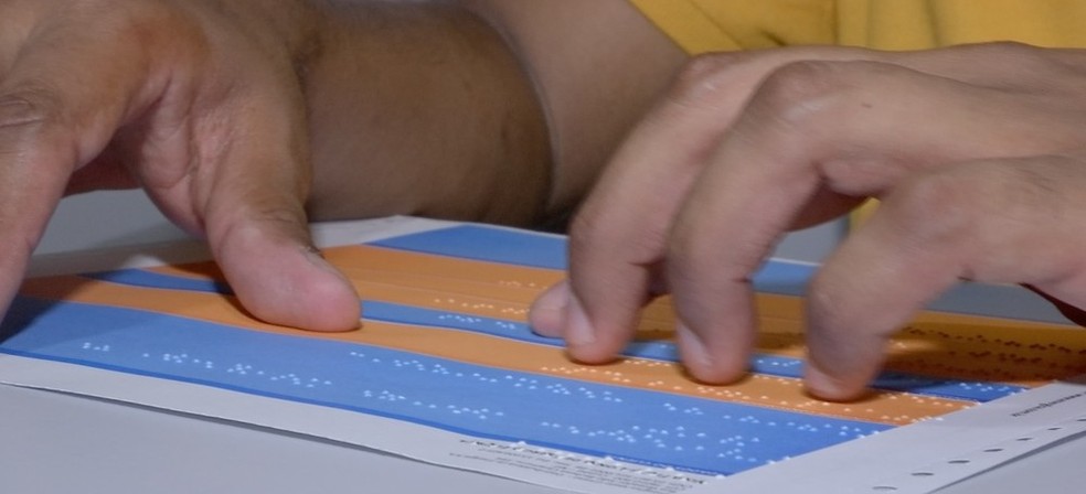 Conta de energia em braile — Foto: TVCA/ Reprodução