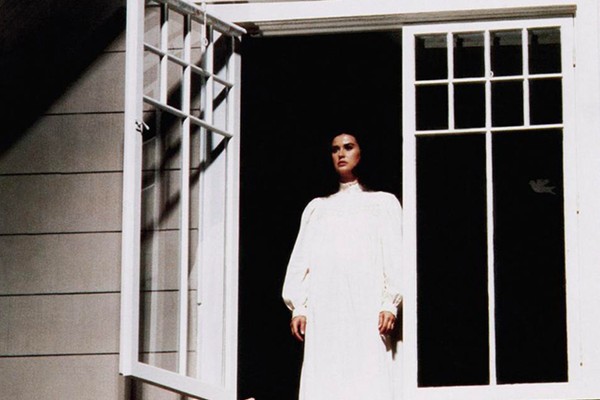 A atriz Demi Moore em cena de A Sétima Profecia (1988) (Foto: Reprodução)
