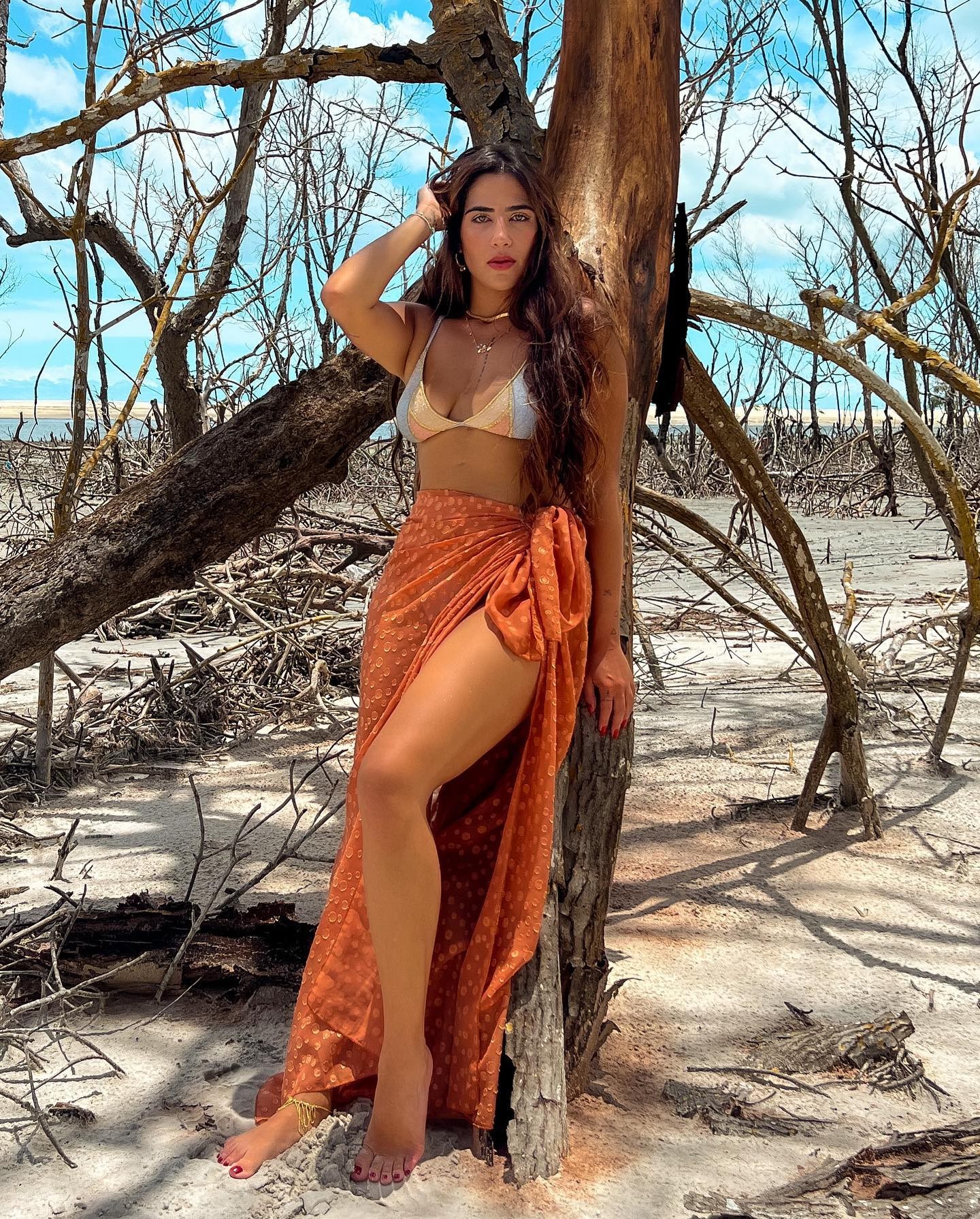 Jessica Beatriz Costa sobre fotos na praia: 'Me achando mto gata' (Foto: reprodução/instagram)