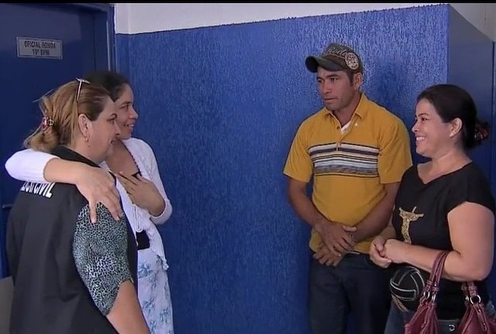 A investigadora em mais um reencontro: missão cumprida (Foto: Arquivo pessoal )