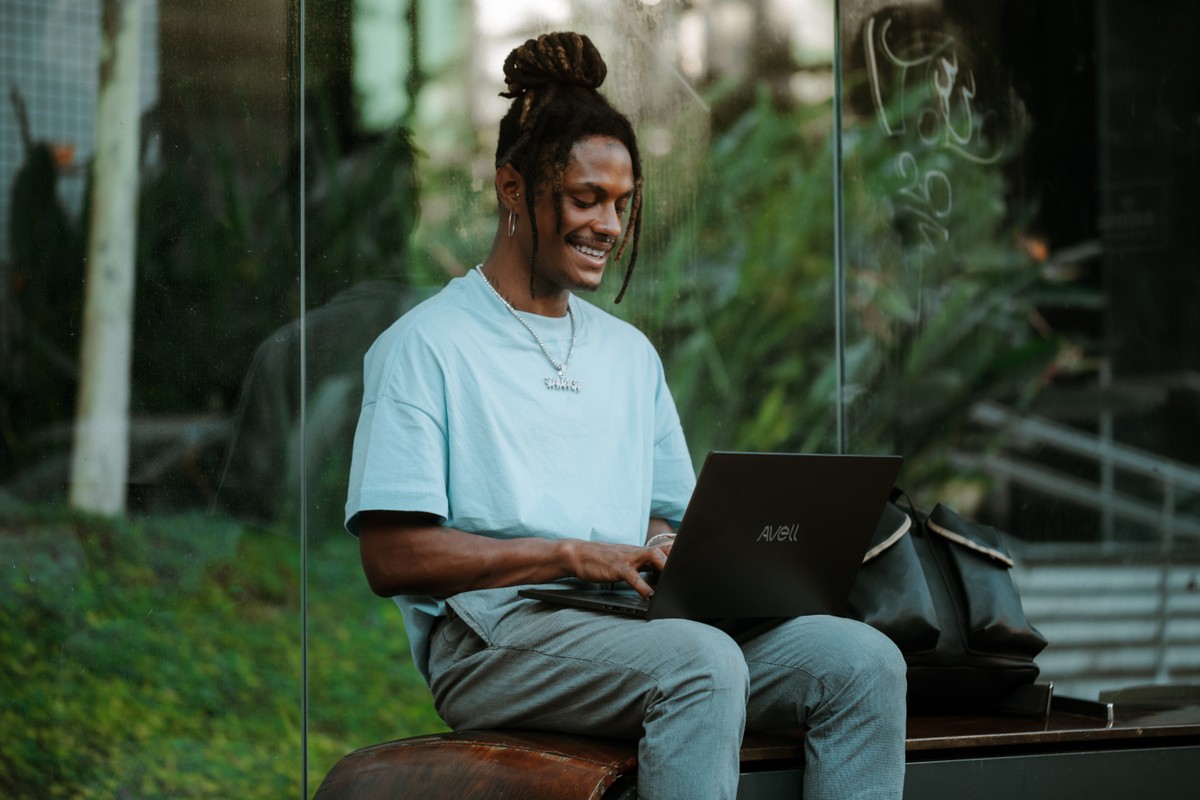 Avell B.On em review: notebook tem tela touch e bateria de longa duração