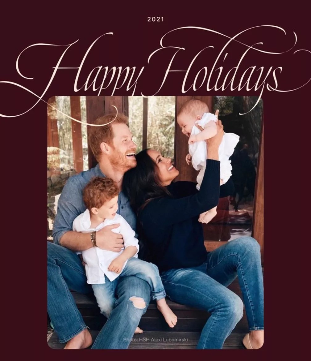 Cartão de Natal de Harry e Meghan com os filhos Archie e Lilibet (Foto: Reprodução/Twiiter)