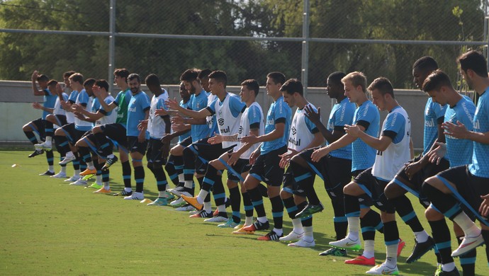 Felipão abre treino, mas não indica time titular para o clássico Gre-Nal