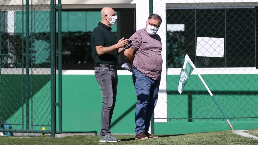 Maurício Galiotte, presidente do clube, e Anderson Barros, diretor de futebol — Foto: Cesar Greco/Ag. Palmeiras