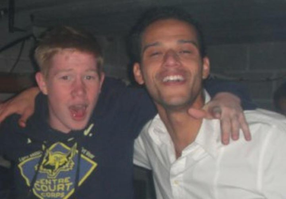 Um ainda adolescente De Bruyne em festas com o brasileiro JoÃ£o Carlos (Foto: Arquivo Pessoal)