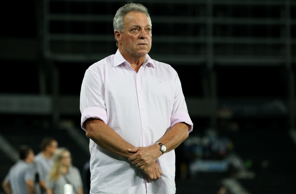 Abel Braga assume o Flamengo em 2019 — Foto: Lucas Merçon/Fluminense
