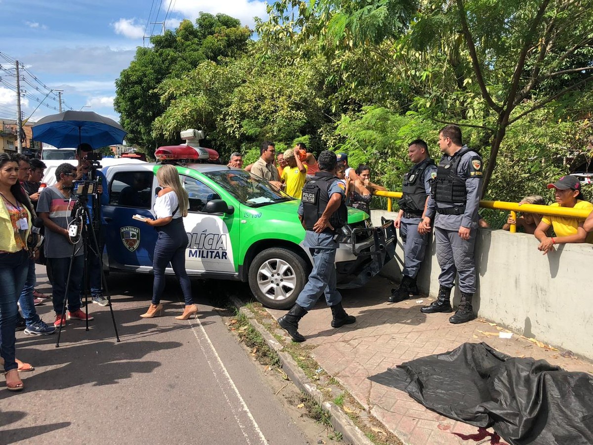 Jovem é Agredido E Morto A Tiros Em Avenida De Manaus Diz Polícia Bilhete é Deixado Junto A