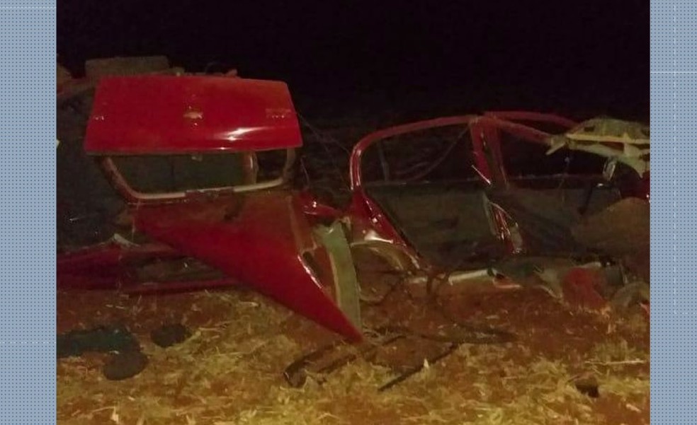 O motorista foi socorrido com ferimentos graves. — Foto: Reprodução/RPC