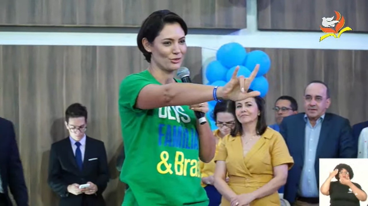 Michelle Bolsonaro participou de culto em Goiânia — Foto: Reprodução/Youtube