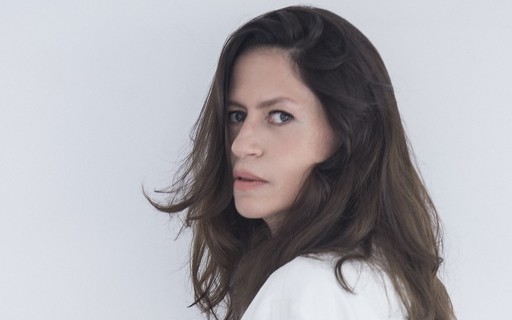 Atriz franco-brasileira Clara Choveaux celebra papel em 'Verdades Secretas 2' - QUEM Acontece