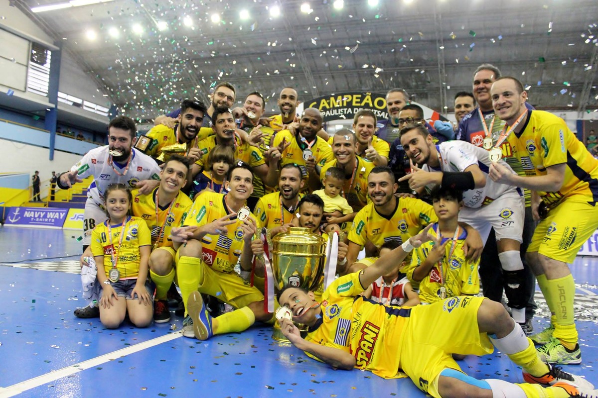 Vai voltar! São José Futsal anuncia patrocinador e retorno às