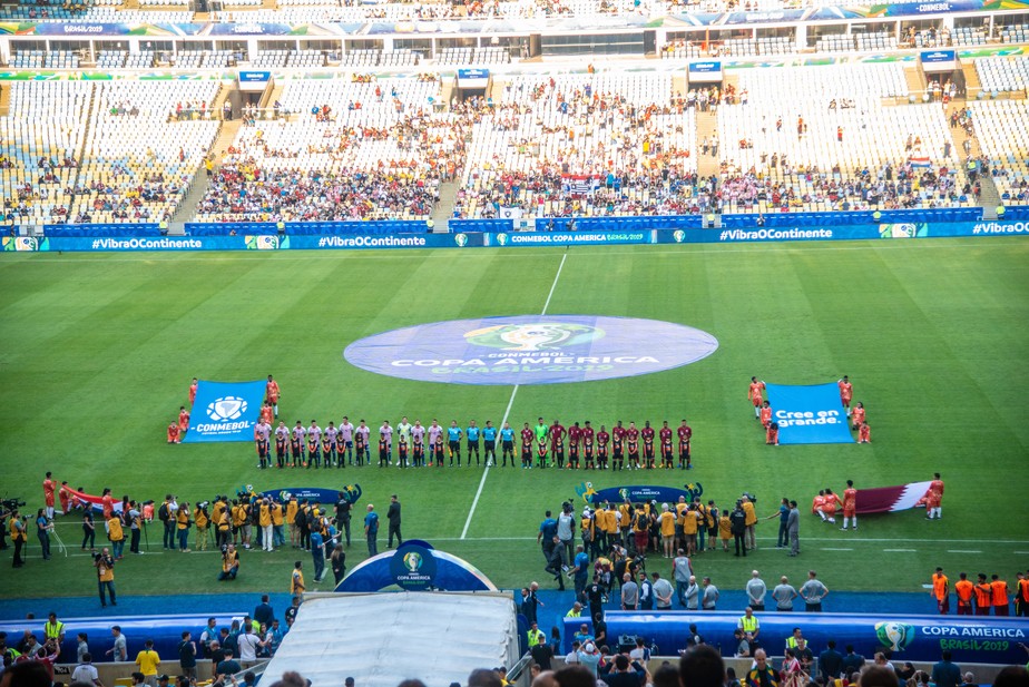 Fracasso de pÃºblico, sucesso de renda: venda de ingressos abre primeira crise na Copa AmÃ©rica
