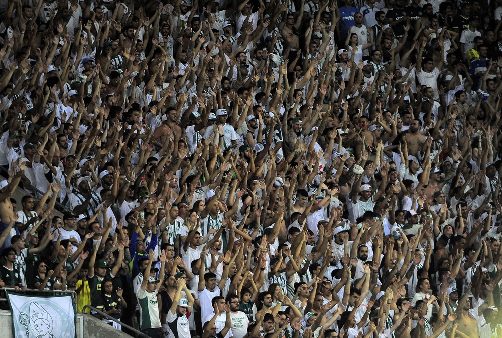 Ingresso mais caro diminui público e faz Palmeiras lucrar R$ 81 mil