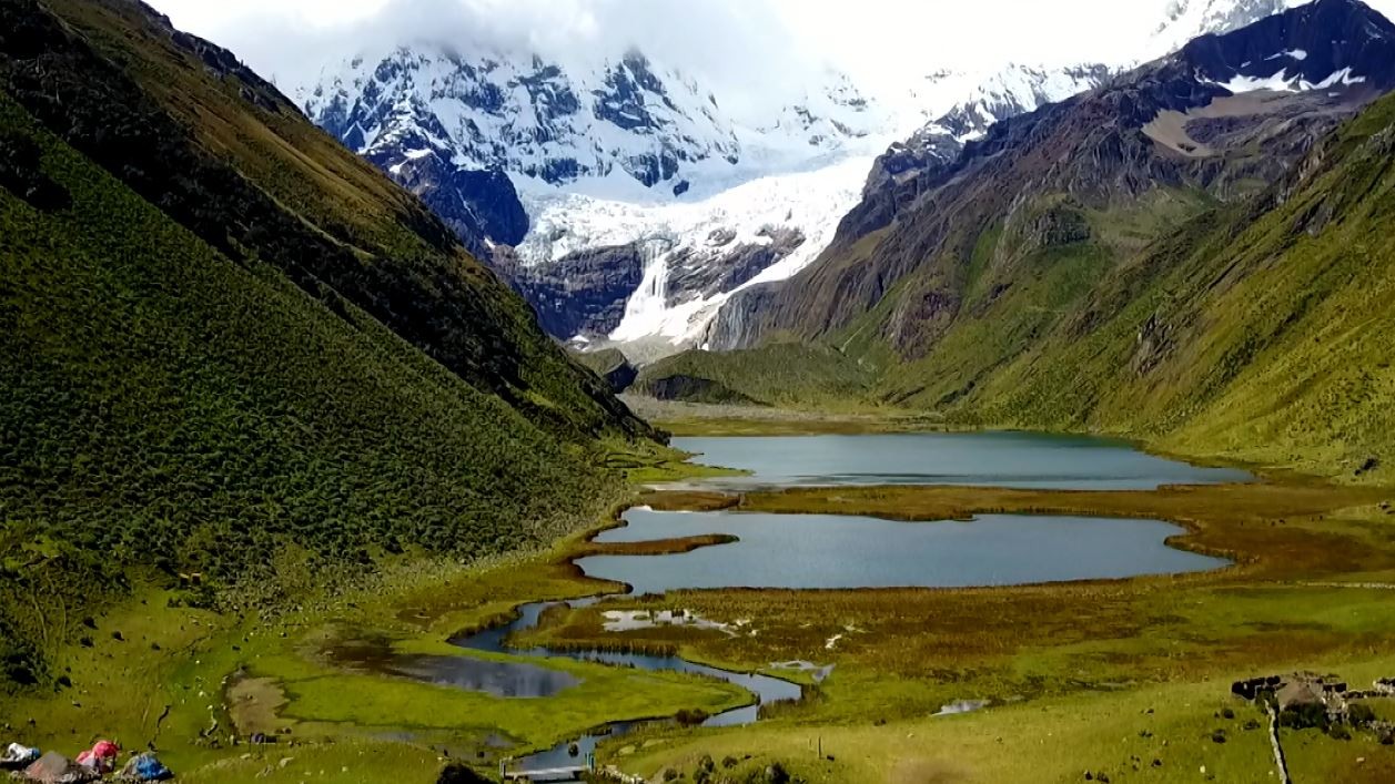 Geleiras no Peru recuaram 51% em 50 anos devido às mudanças climáticas thumbnail