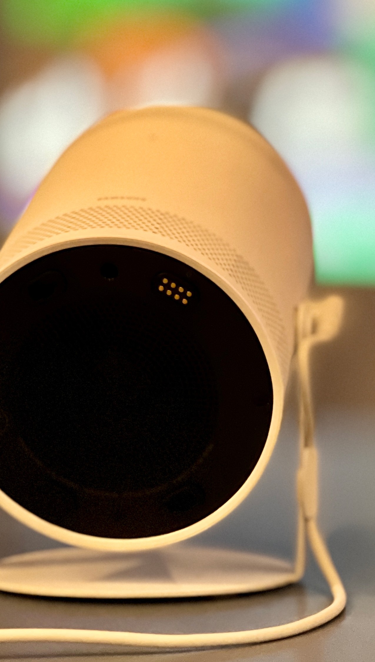 Veja 4 curiosidades do Freestyle, o novo projetor portátil da Samsung