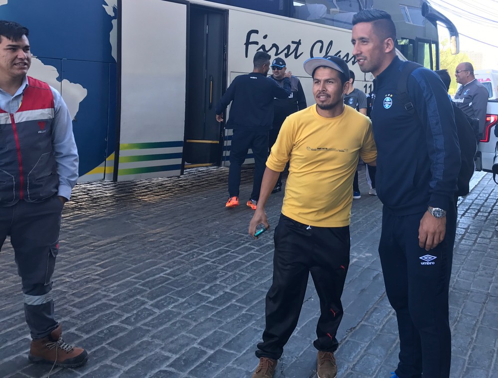 Barrios volta a viver clima sul-americano com o Grêmio e tenta 20º gol em casa