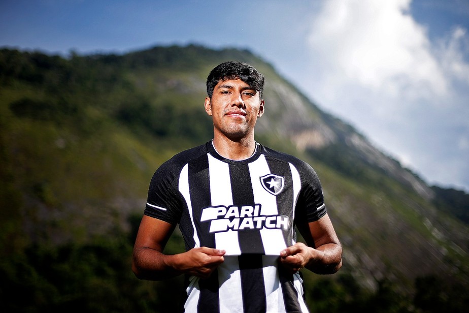 Luis Segovia é o novo reforço do Botafogo