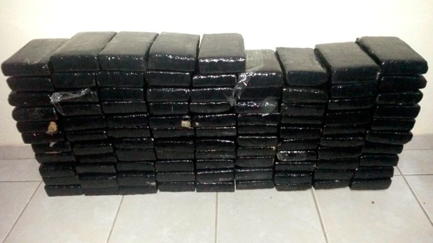 PM contabilizou 95 tabletes, cada um com 1 quilo de maconha prensada (Foto: Divulgação/Polícia Militar do RN)